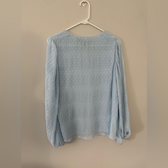 White House Black Market Light Blue Dot Poplin Sheer Lined Blouse Long Sleeve XS - Picture 6 of 9